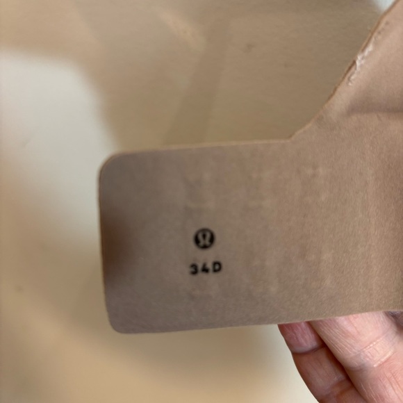 LULULEMON Sz 34D Tan Intimate Sports Bra Lined Underwire Free Unpadded - Picture 5 of 7